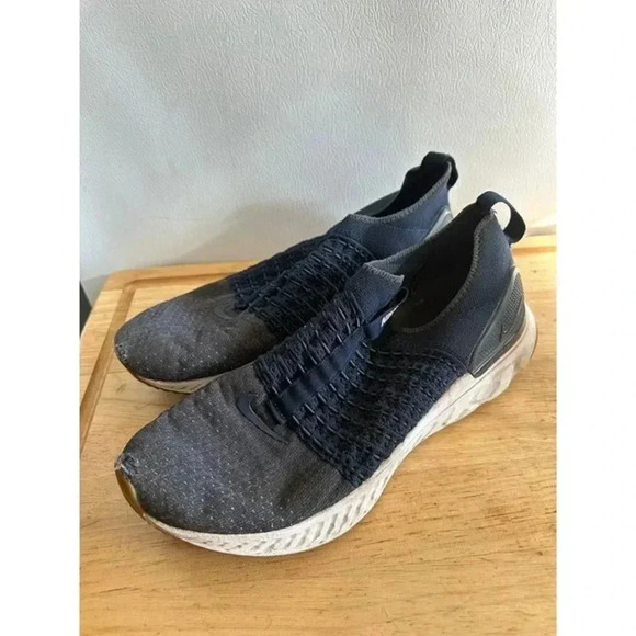 Nike React Men's size 9 sneakers - Picture 1 of 10